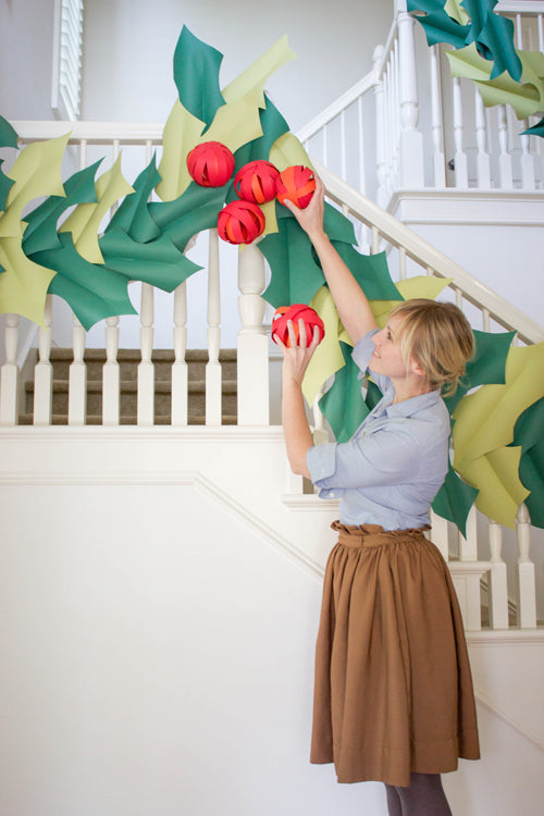 Oversized Berry &amp; Holly Garland, PDF Template