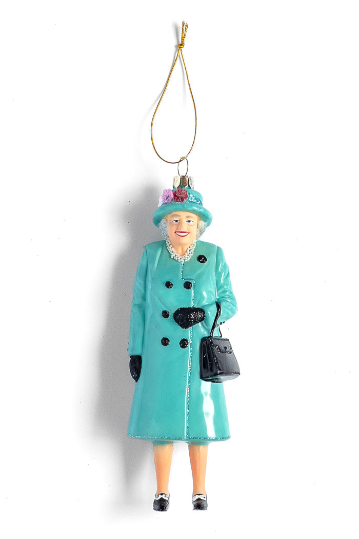 Queen Elizabeth Outfit Ornament