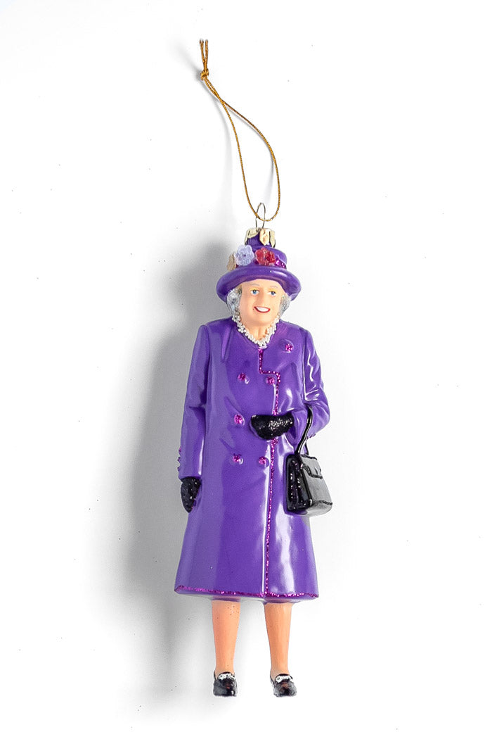 Queen Elizabeth Outfit Ornament