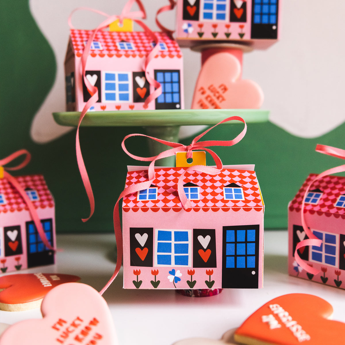 Foldable Valentine Cookie Box House by Julie Marabelle of Famille Summerbelle, PDF Printable